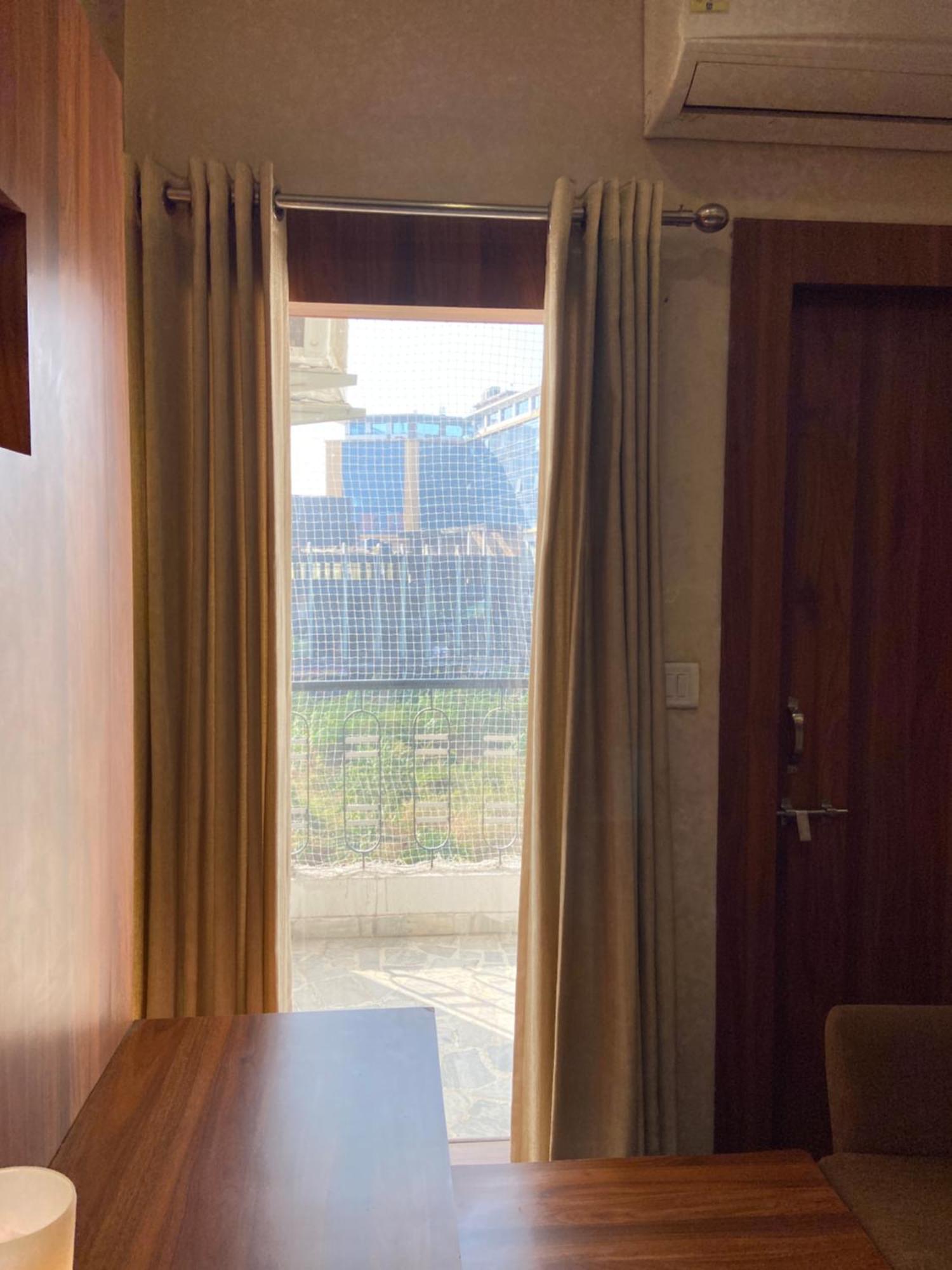 Hotel Damanis อุเดเปอร์ ภายนอก รูปภาพ